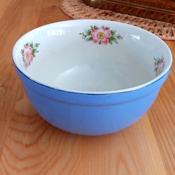 Hall's Superior Quality Kitchenware Large Mixing Bowl Blue Morning Glory Pattern - Picture 2 of 7